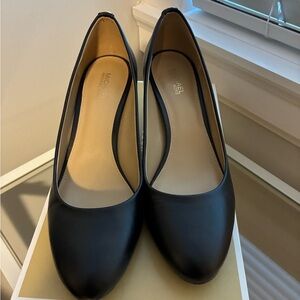 Michael Kors Classic Black Heels